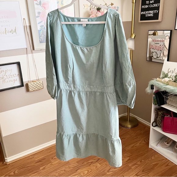 Ava & Viv balloon sleeve dress size 3X SKU 18 1066 - Picture 3 of 8